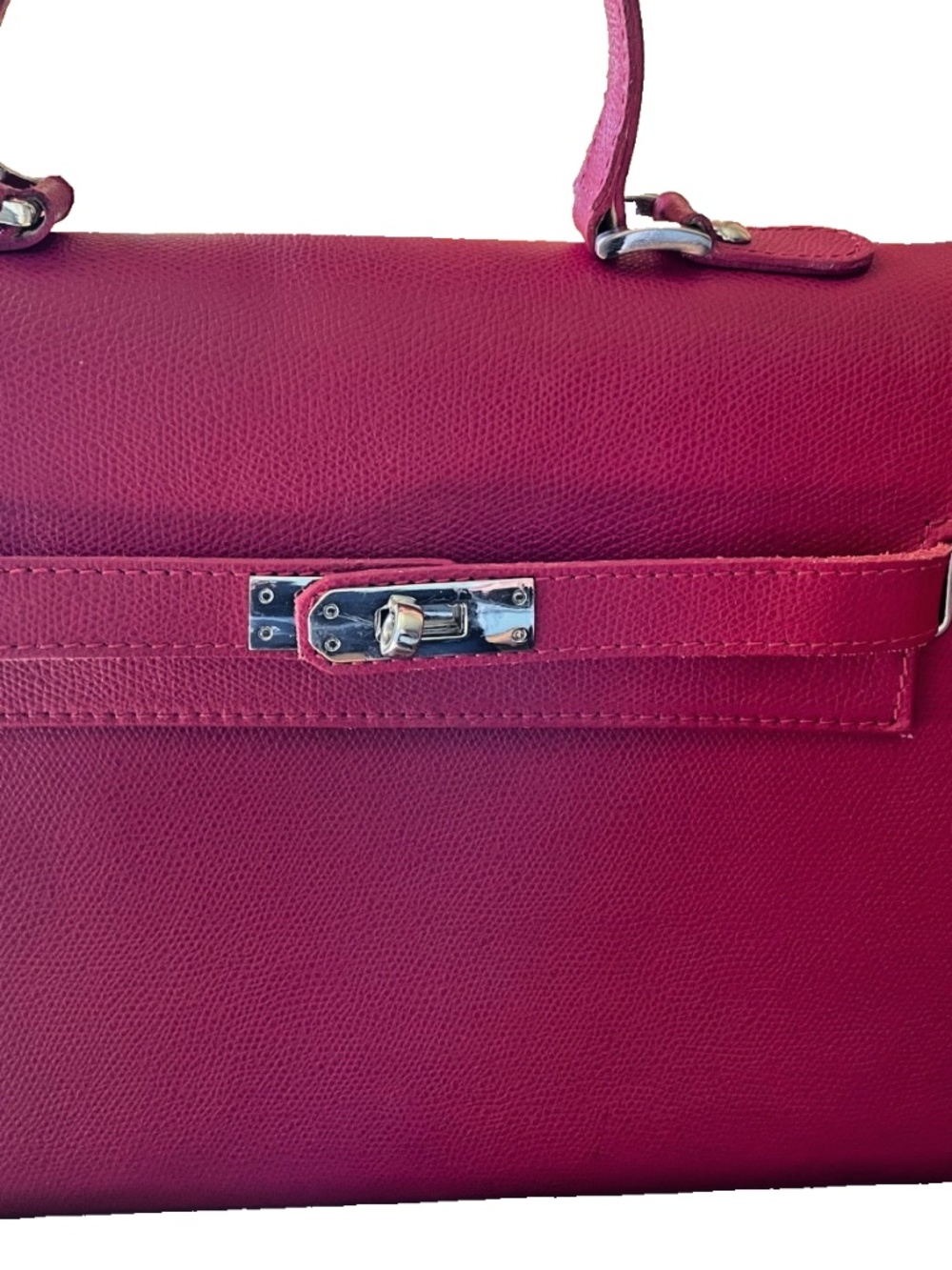 BEAUTIFUL CHERRY-RED  FLORENTINE PEBBLED LEATHER HANDBAG.